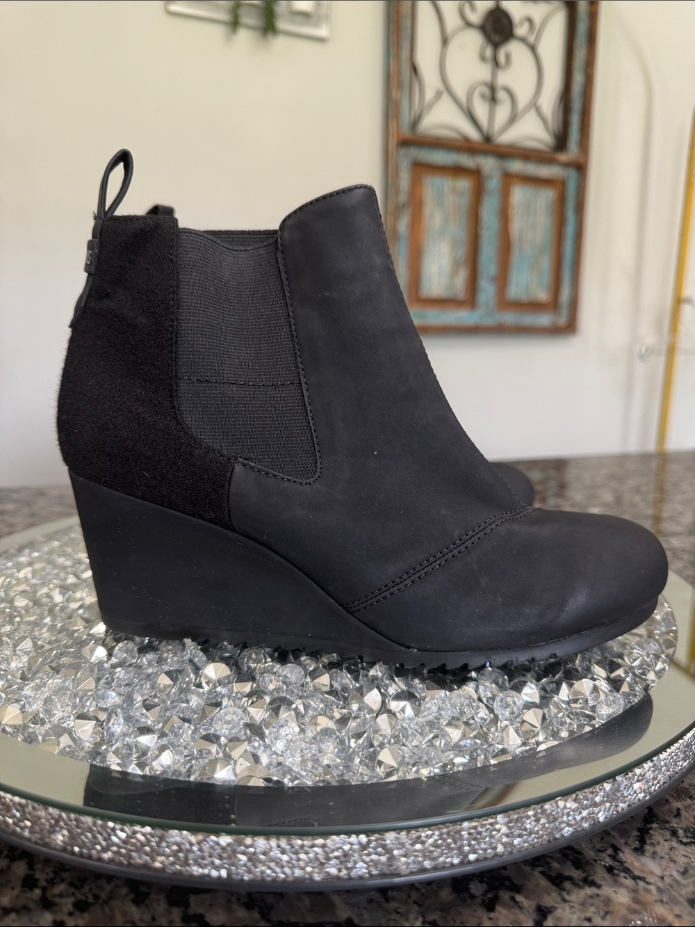Toms Black Wedge Chelsea Ankle Boots EUC 9